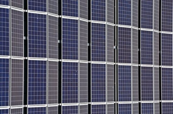 Güneş Enerjisiyle Çalışan Ev Aletleri: Teknolojinin Son Sözü